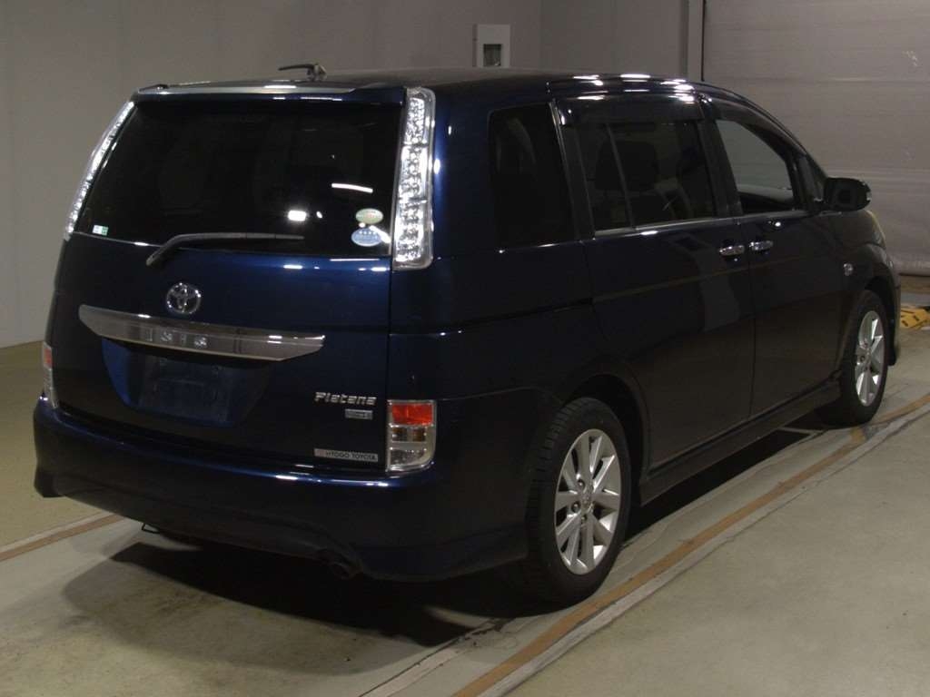TOYOTA ISIS