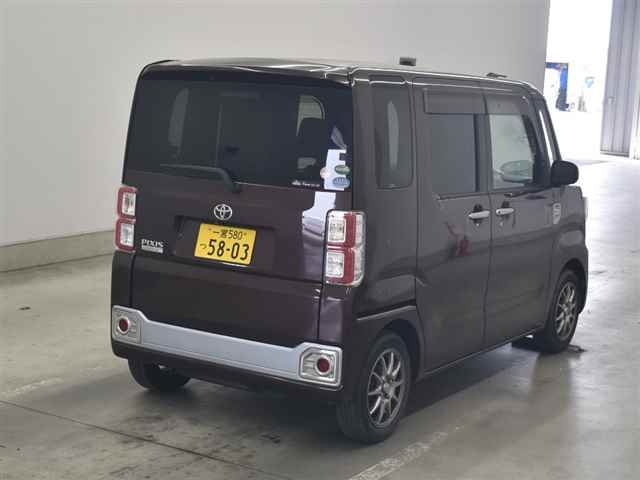 TOYOTA PIXIS MEGA