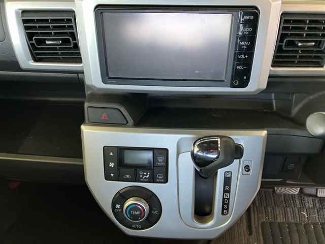 TOYOTA PIXIS MEGA