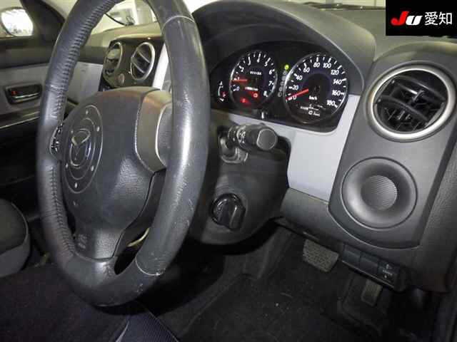MAZDA VERISA