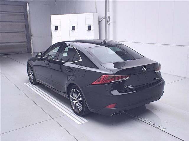 LEXUS IS300
