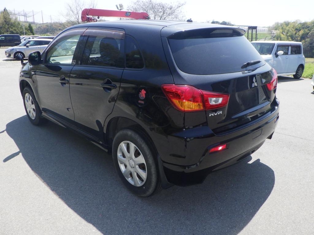 MITSUBISHI RVR
