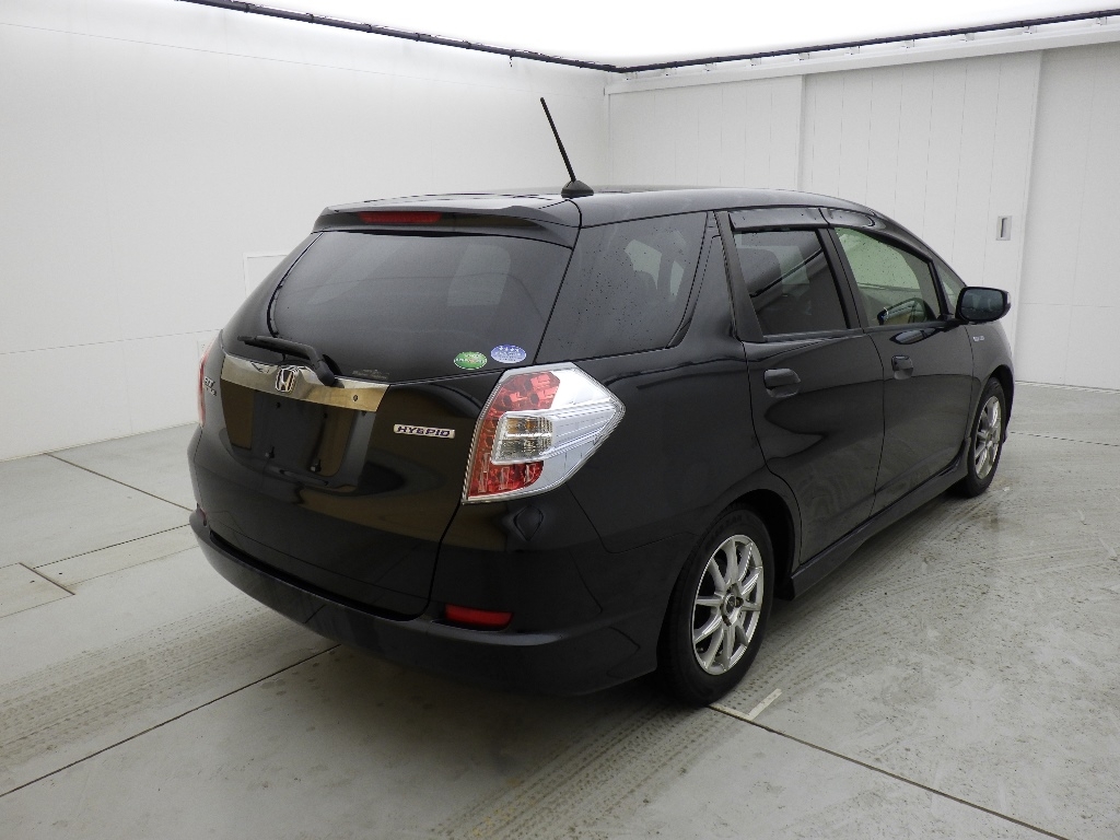 HONDA FIT SHUTTLE