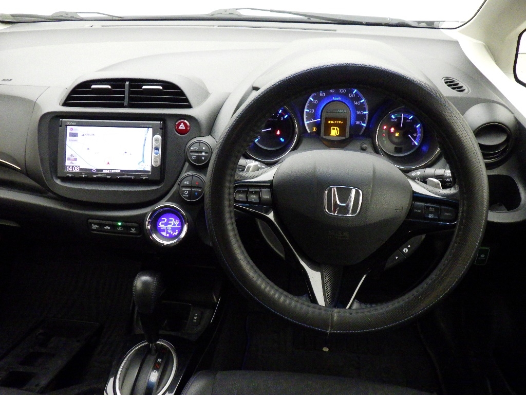 HONDA FIT SHUTTLE