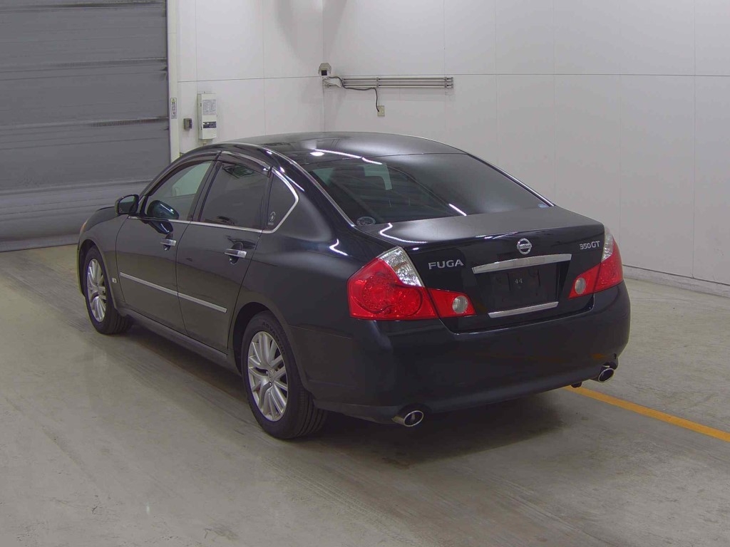 NISSAN FUGA