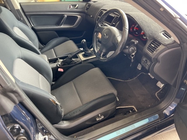 SUBARU LEGACY B4