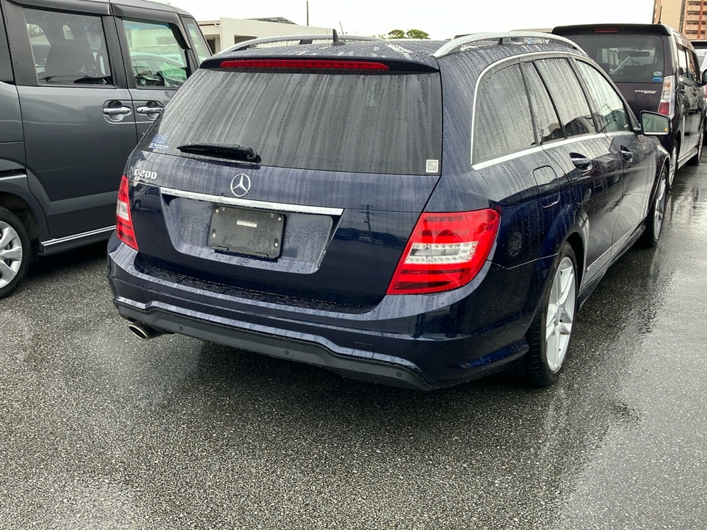 MERCEDES-BENZ C-CLASS