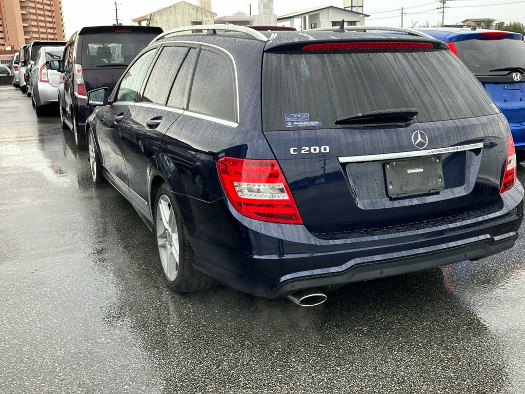 MERCEDES-BENZ C-CLASS