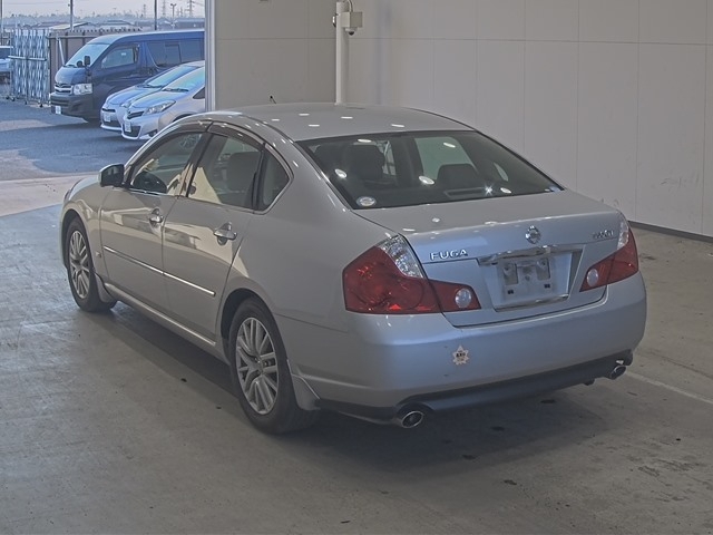 NISSAN FUGA