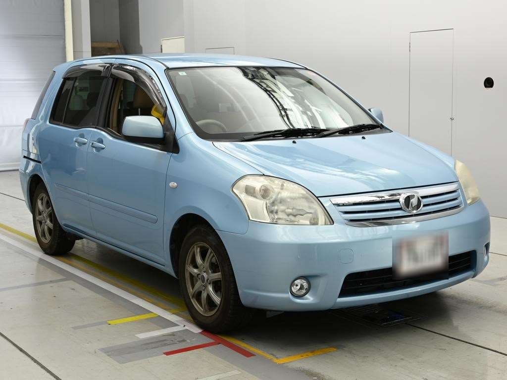TOYOTA RAUM