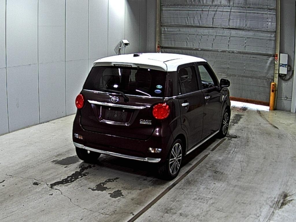 DAIHATSU CAST