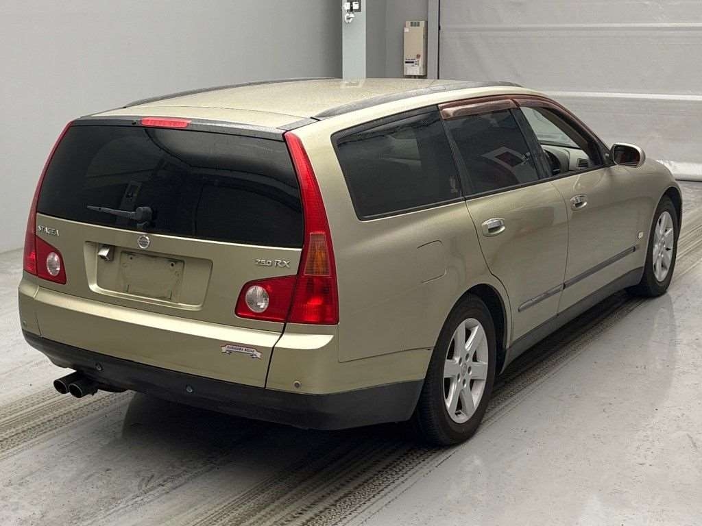 NISSAN STAGEA
