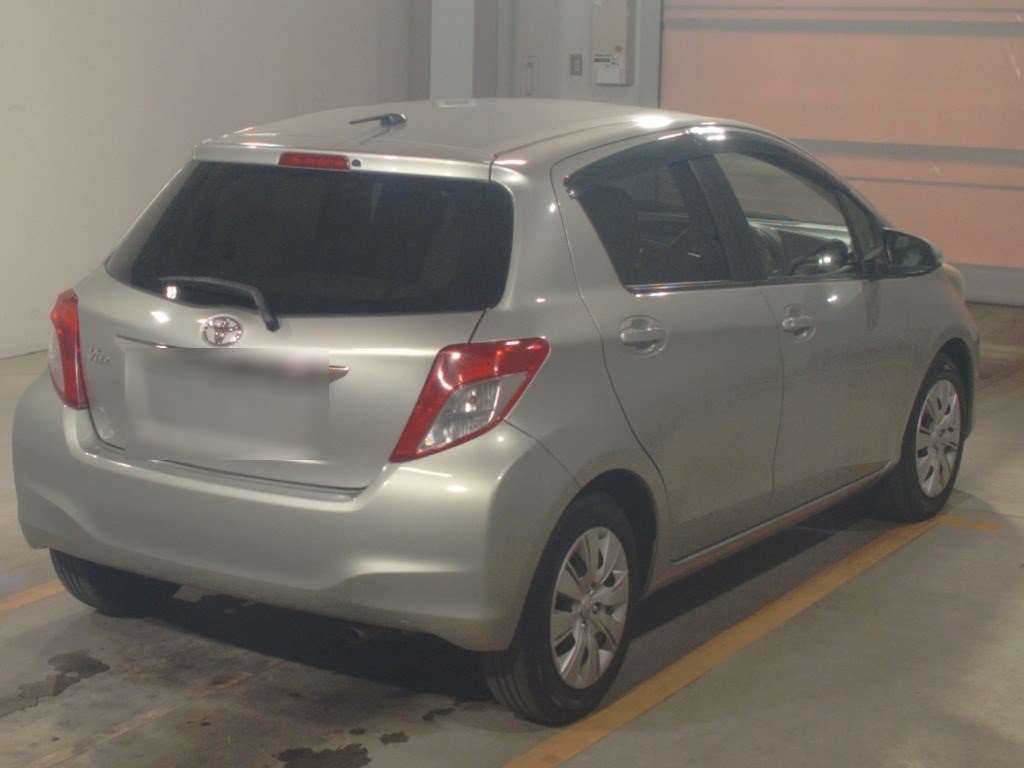 TOYOTA VITZ
