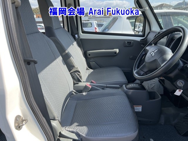 MITSUBISHI MINICAB