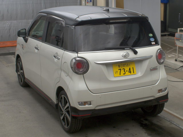 DAIHATSU CAST