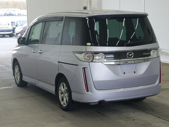 MAZDA BIANTE