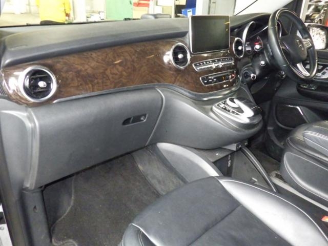 MERCEDES-BENZ V-CLASS