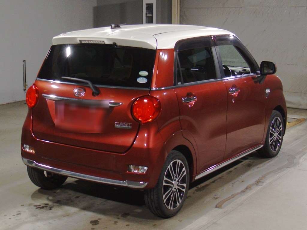 DAIHATSU CAST