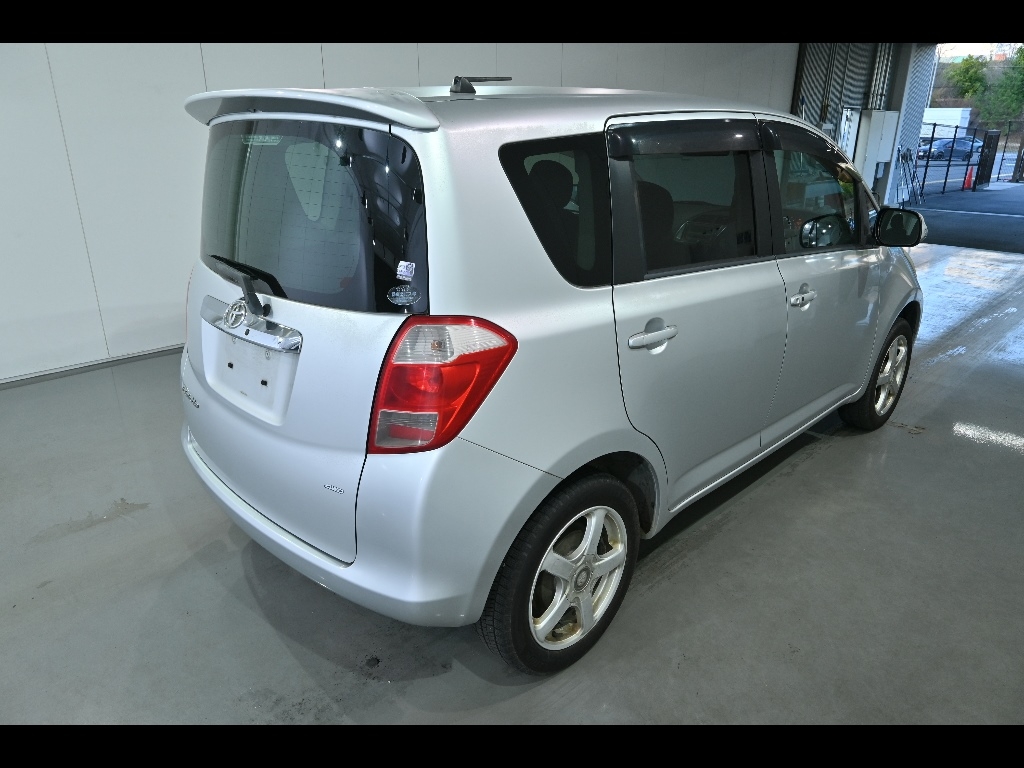 TOYOTA RACTIS