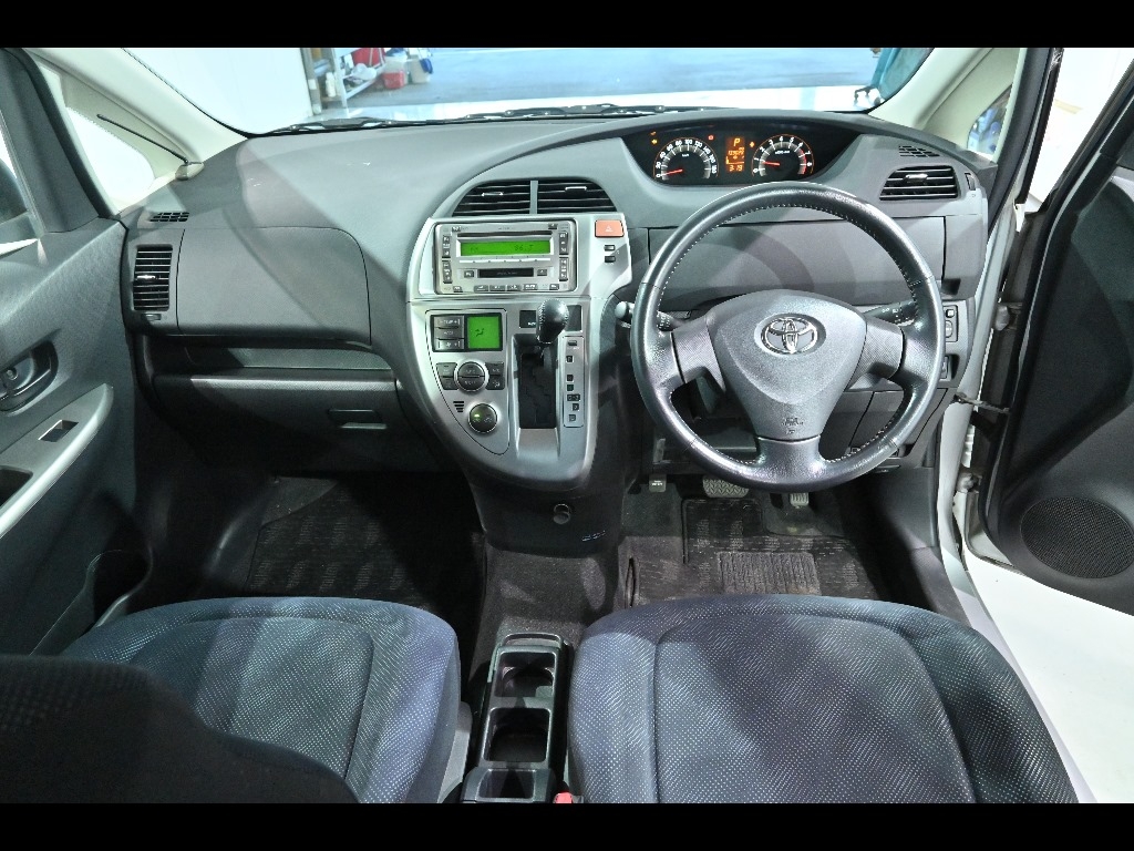 TOYOTA RACTIS