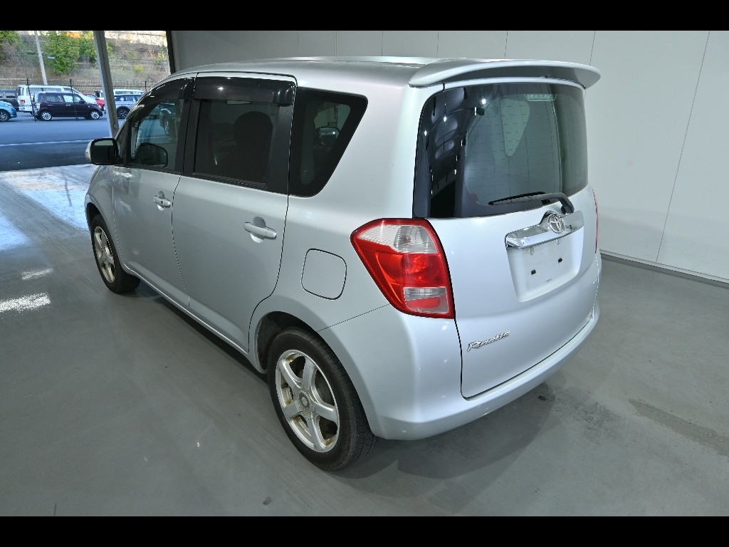 TOYOTA RACTIS