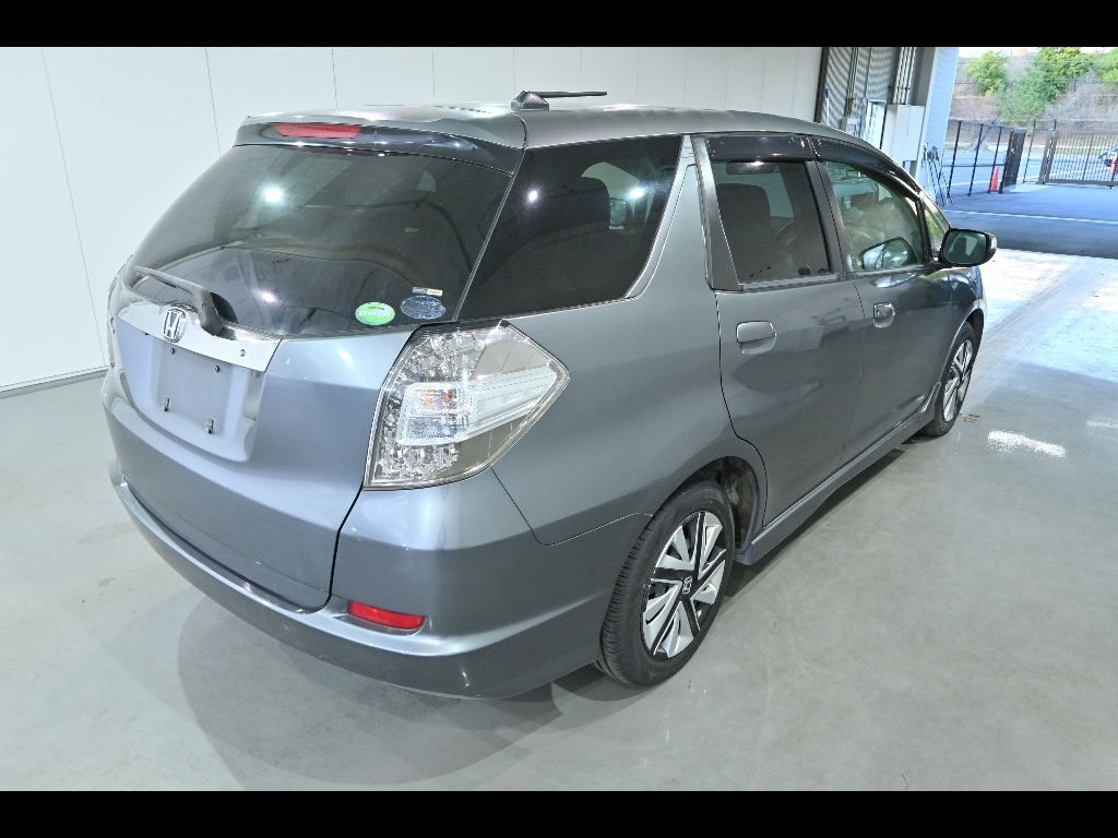 HONDA FIT SHUTTLE