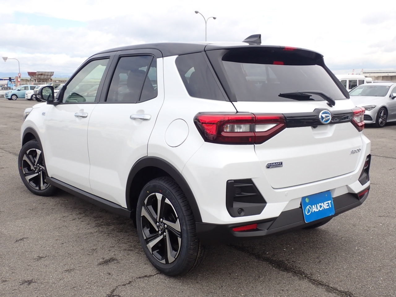 DAIHATSU ROCKY