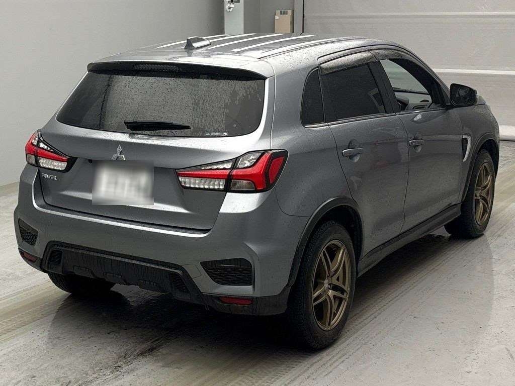 MITSUBISHI RVR