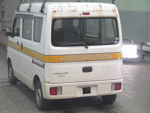 MITSUBISHI MINICAB