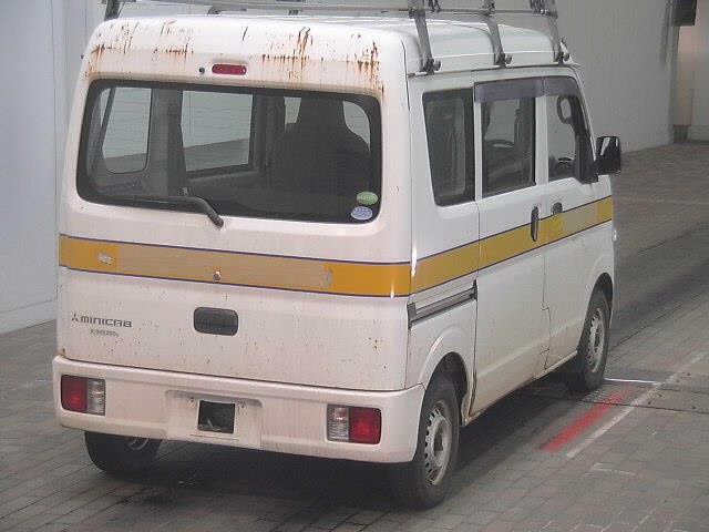 MITSUBISHI MINICAB