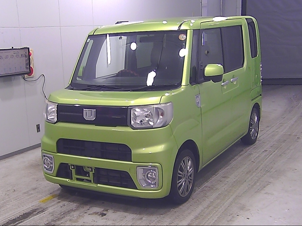 DAIHATSU WAKE