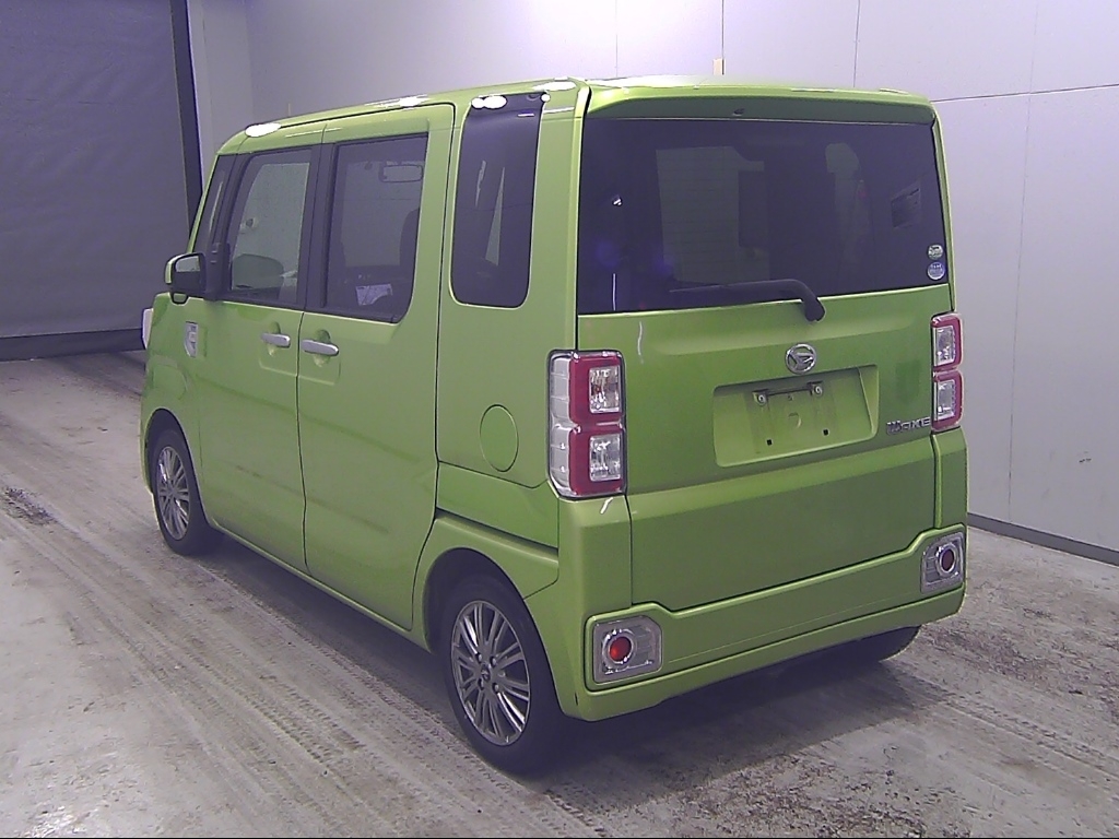 DAIHATSU WAKE