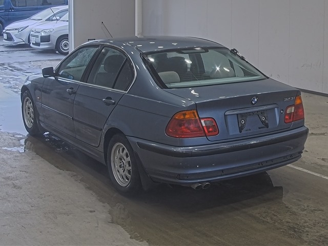 BMW 3-SERIES