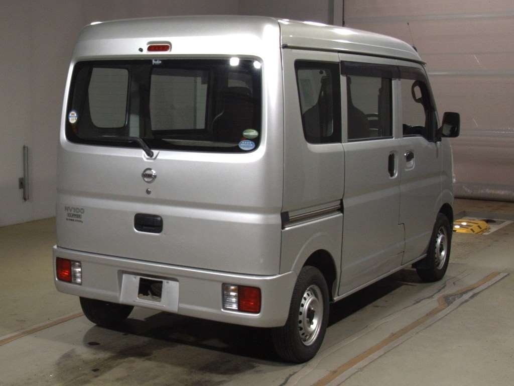NISSAN NV100 CLIPPER
