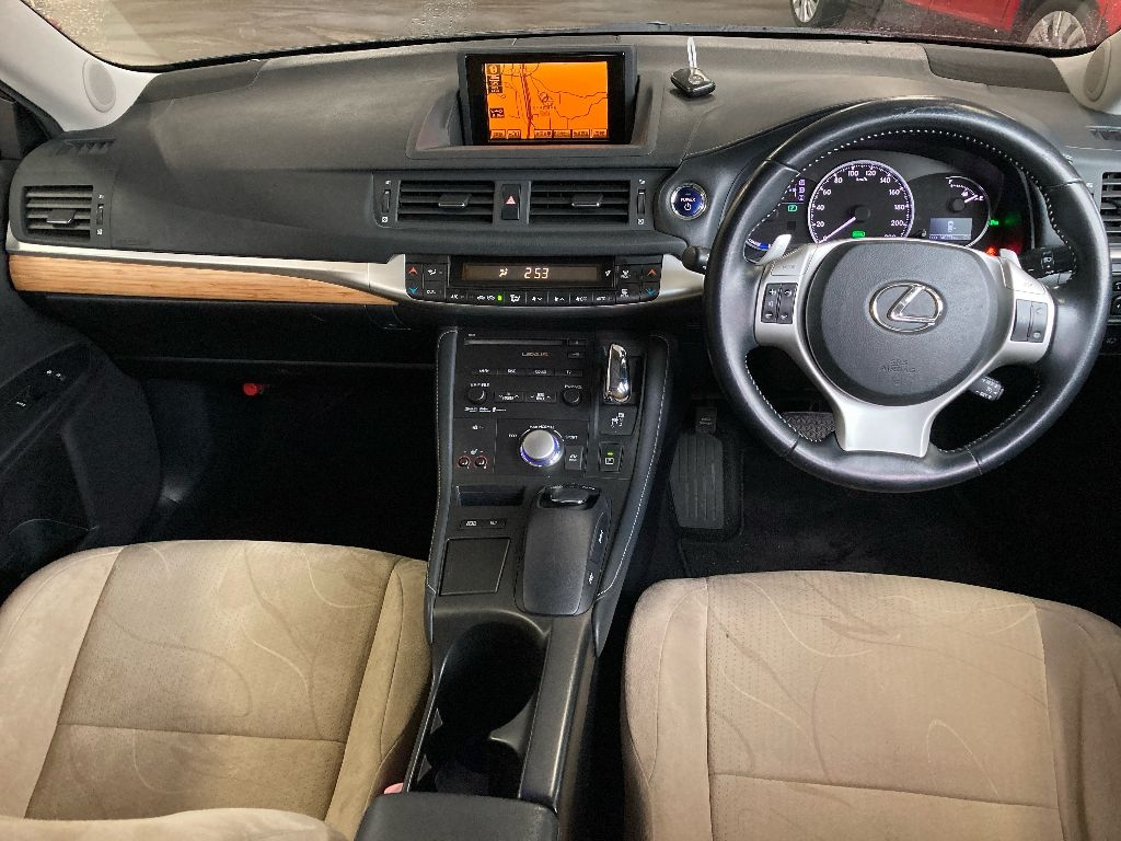 LEXUS CT200H