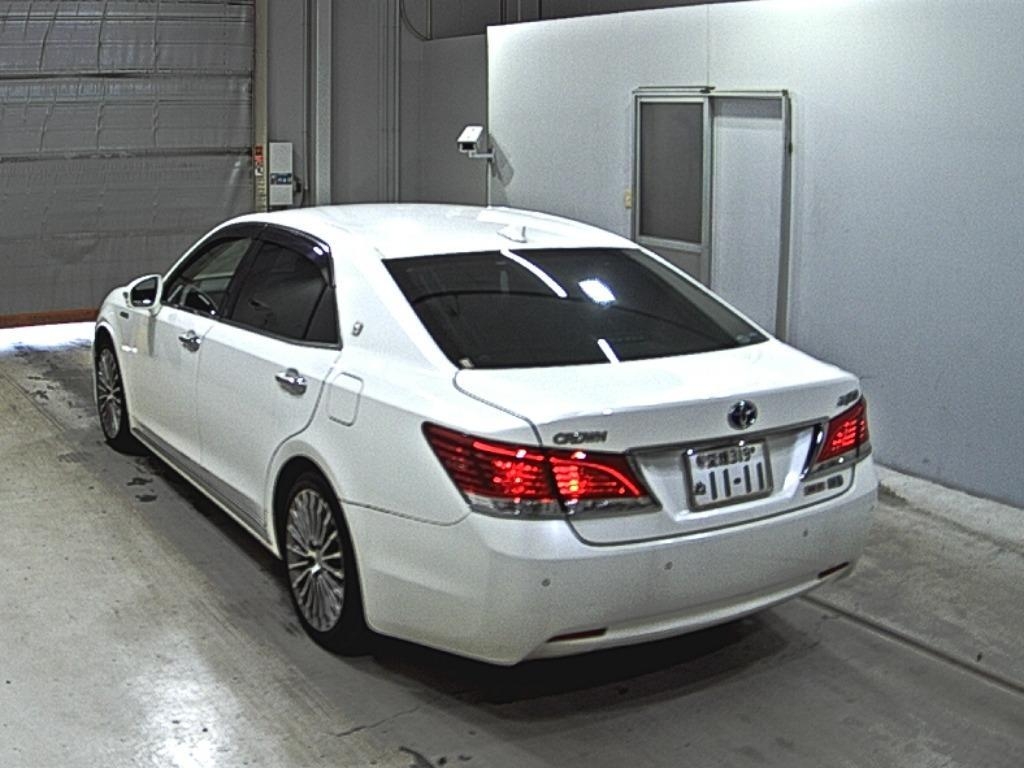 TOYOTA CROWN MAJESTA