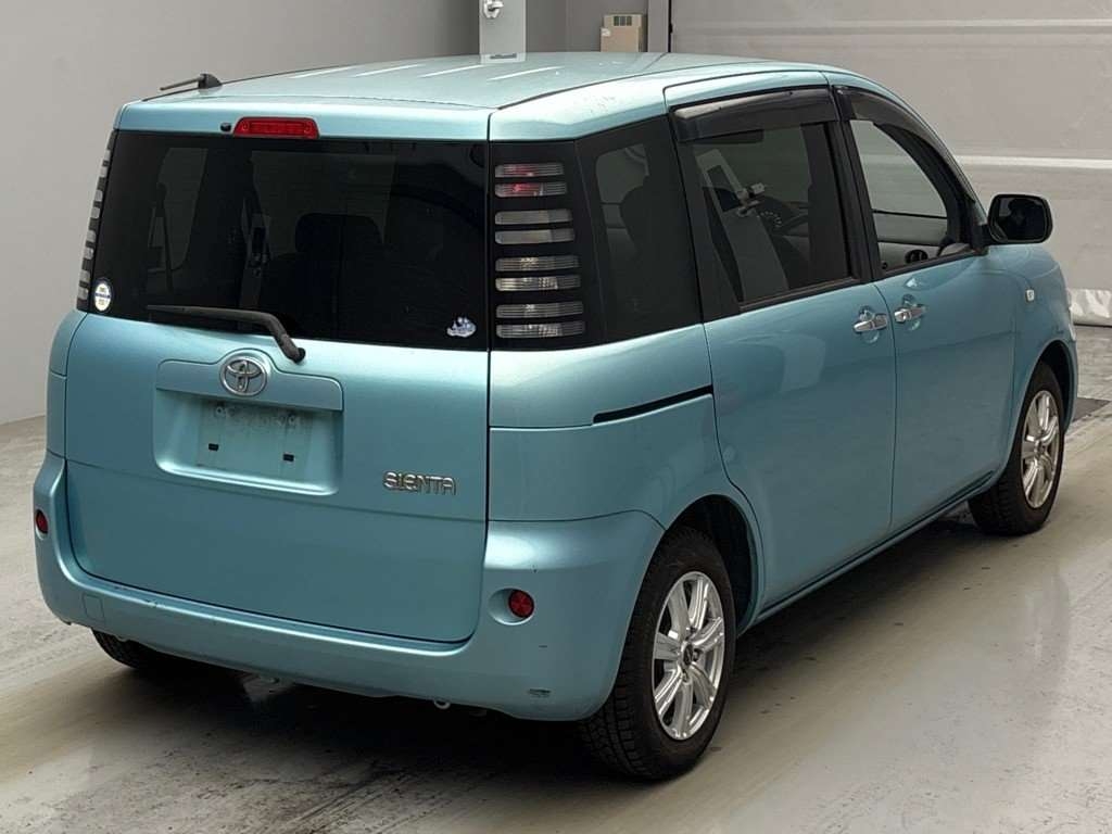 TOYOTA SIENTA