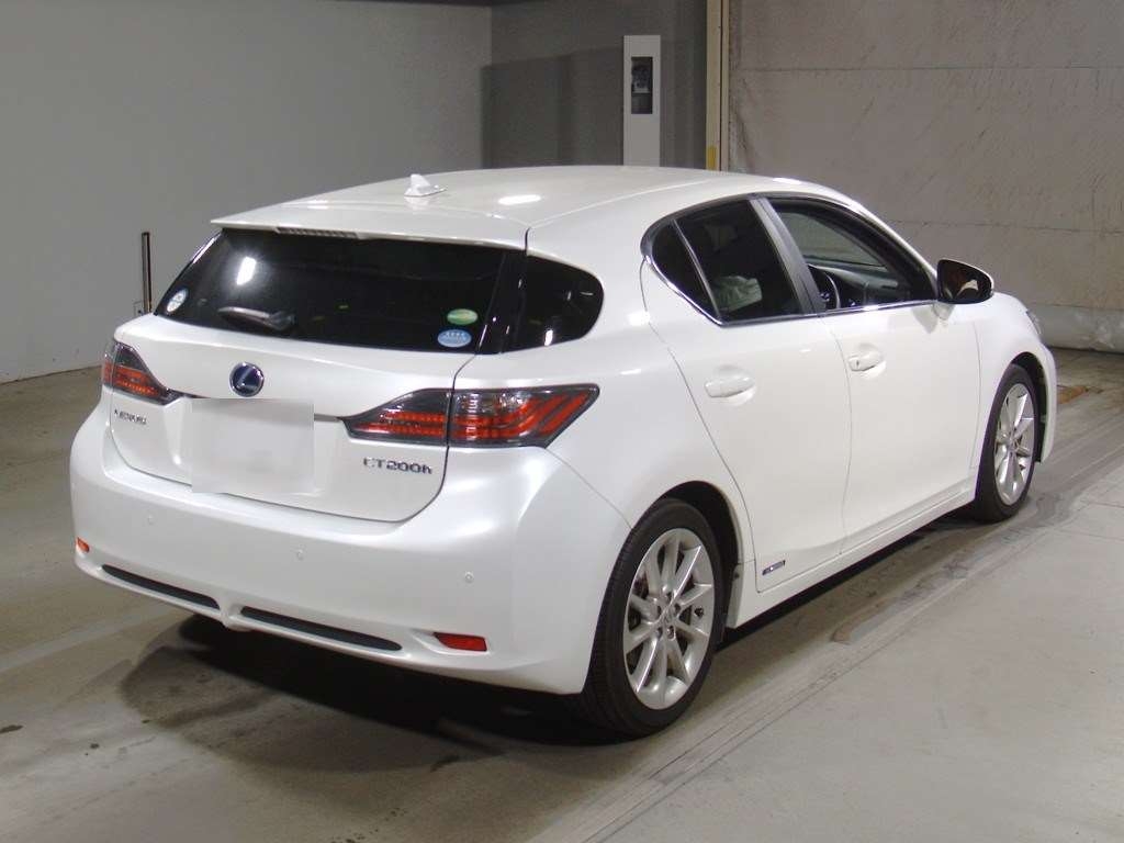 LEXUS CT200H