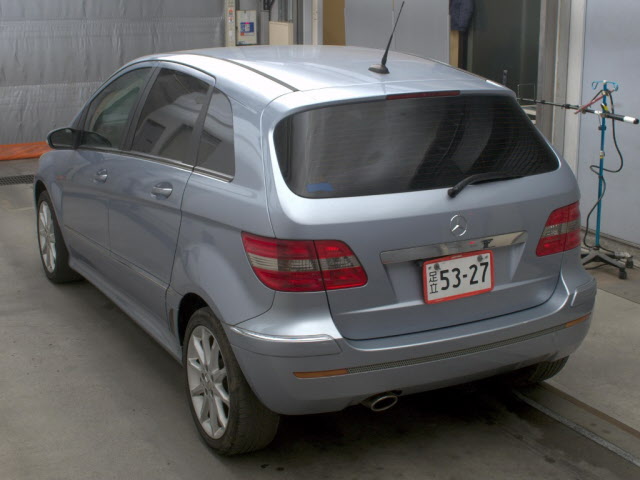 MERCEDES-BENZ B-CLASS