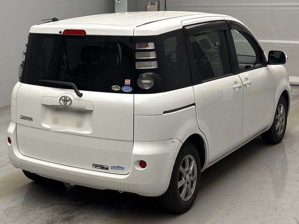 TOYOTA SIENTA