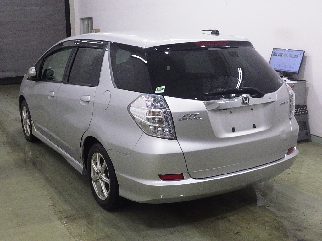 HONDA FIT SHUTTLE