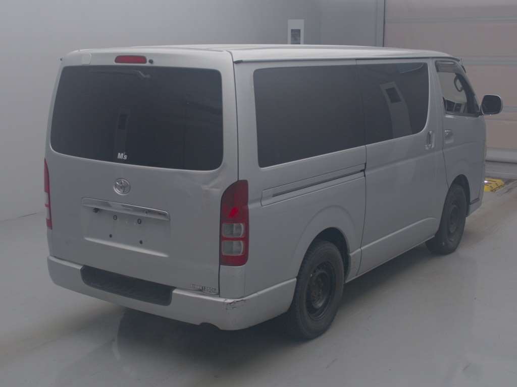 TOYOTA REGIUS ACE
