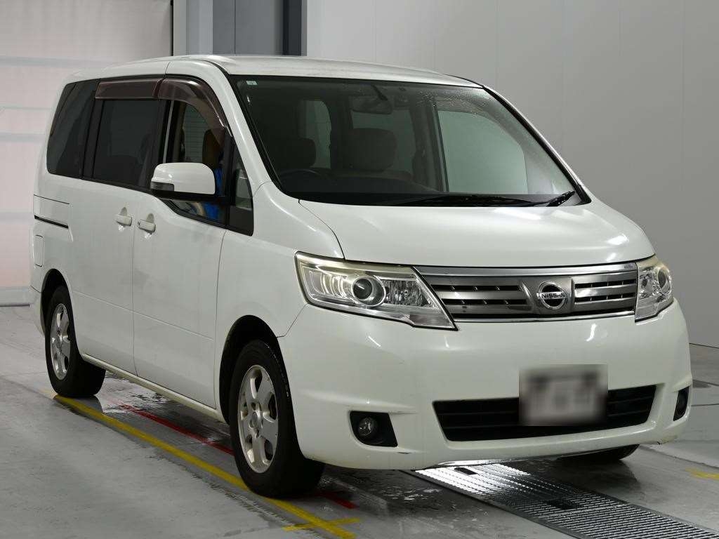 NISSAN SERENA