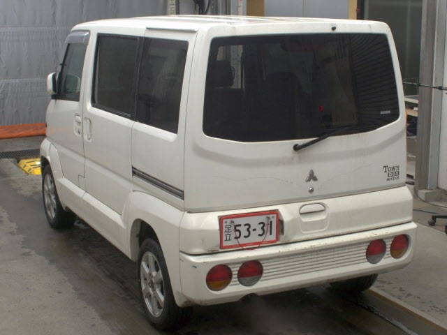 MITSUBISHI TOWN BOX WIDE