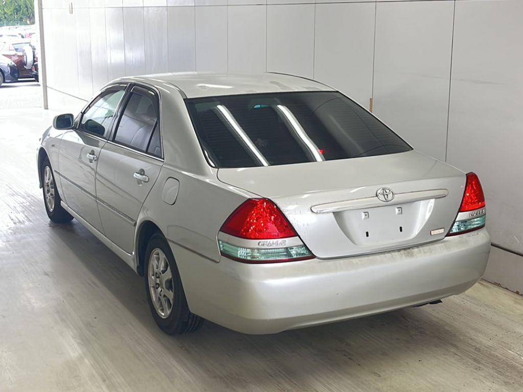 TOYOTA MARK II