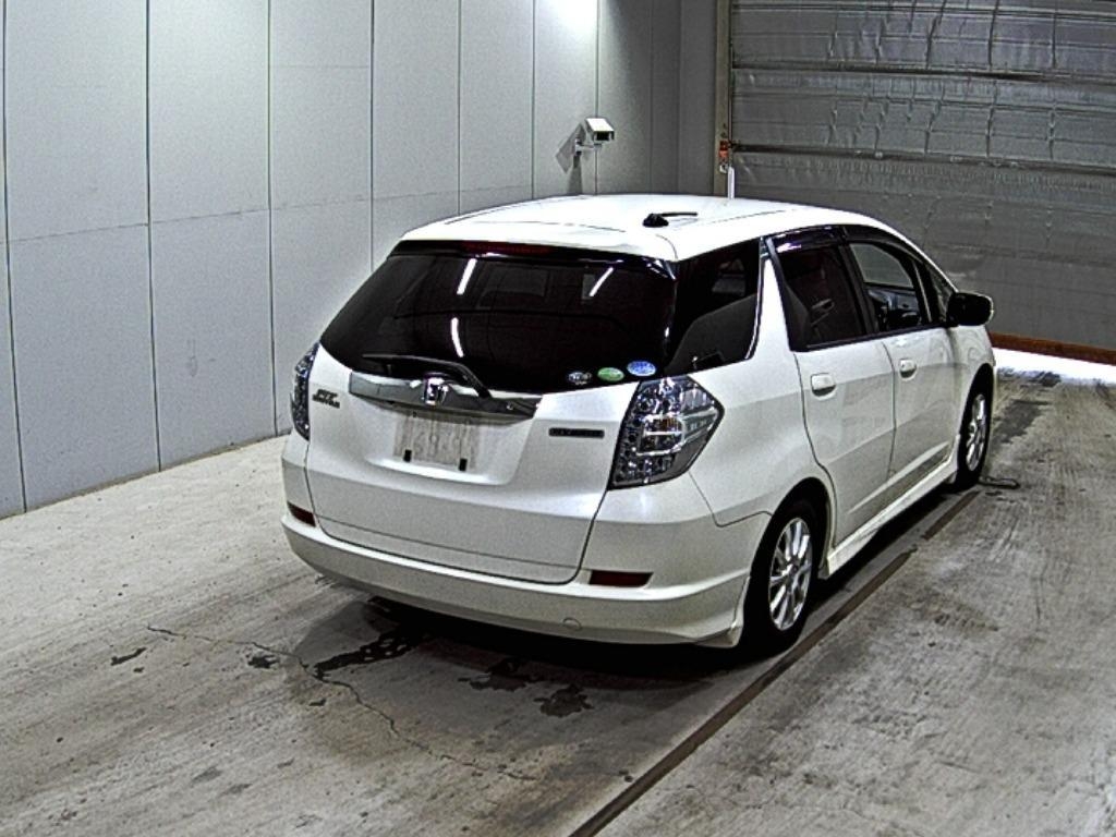 HONDA FIT SHUTTLE