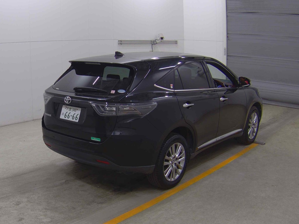 TOYOTA HARRIER