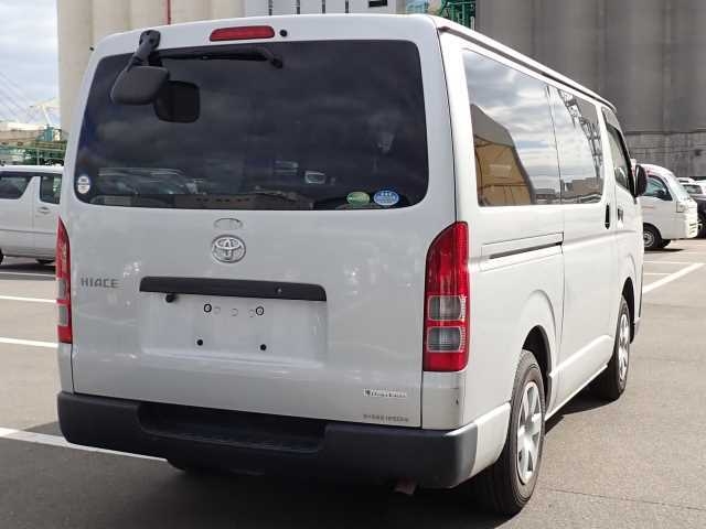 TOYOTA REGIUS ACE