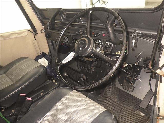 MITSUBISHI JEEP
