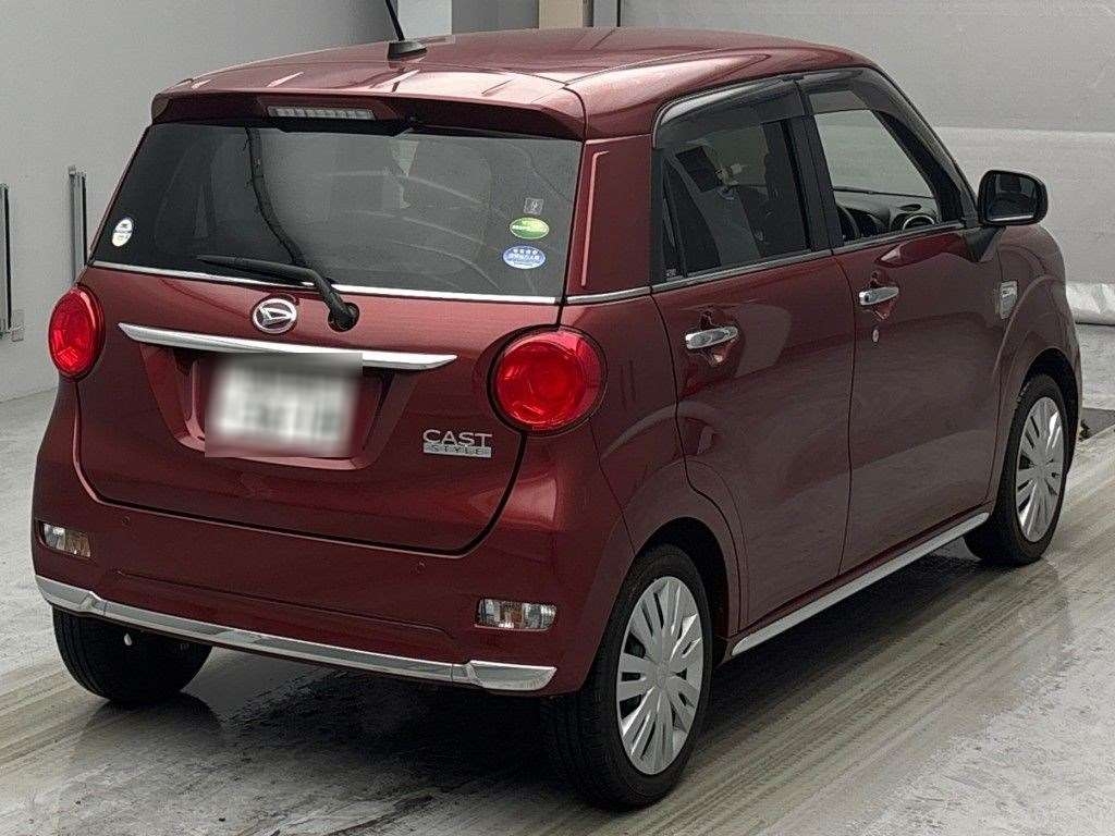 DAIHATSU CAST